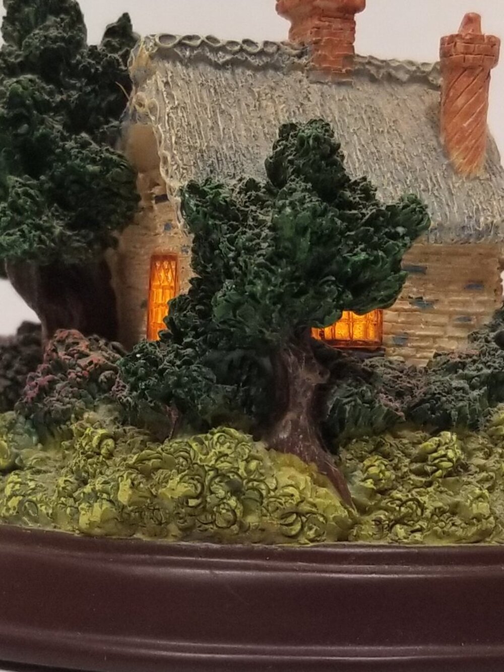 Thomas Kinkade "Everett's Cottage" Illuminated Vignette, EUC - Picture 14 of 14